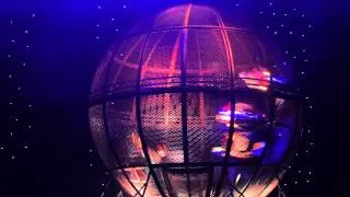 Beijing Circus - Motorcycle stunt - Globe of death