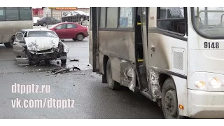 Три человека пострадали в ДТП на улице Чапаева