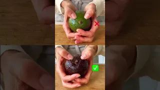 How to tell if your avocado is ripe! No more guessing! 🥑🤔🤗 #avocado #foodhacks #veganfood #fyp
