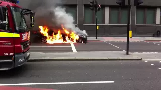 Upper Thames Street (Fire) Mercedes-Benz c 220  burns down 10/06/2012.