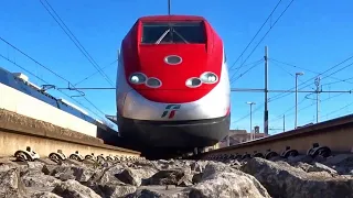 FRECCIAROSSA SI FERMA SOPRA LA MIA VIDEOCAMERA E...