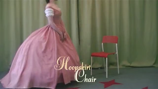 Victorian fashion: How to sit in a hoopskirt (crinoline)?