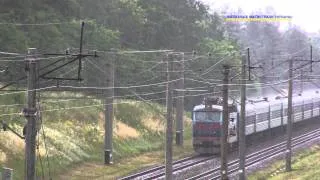 Поезд под ливнем ЧС4-146 Киев-Николаев / Train in the rain CHS-4 locomotive