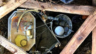 Treasure found in abandoned palace || Hunting by metal detector