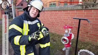 Trinkwasserschutz: Standrohr setzen bei der Feuerwehr