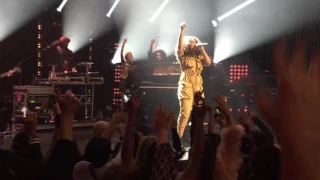 Alicia Keys performing New York at the Apollo in Harlem, NY 11/5/16.