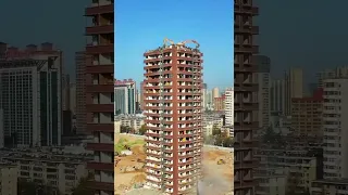 Digger dismantles building on the top in Lanzhou. #china #construction #building #digger #pulldown