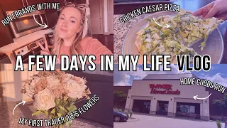 VLOG // TRYING THE VIRAL CHICKEN CAESAR PIZZA + RUN ERRANDS WITH ME + MY FIRST TRADER JOES FLOWERS