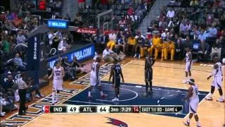 Kyle Korver Blocks Lance Stephenson