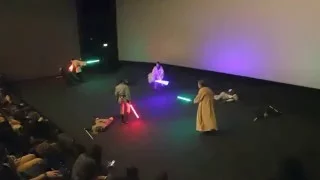 Star Wars VII par la CARL artistique - Combat d'escrime au sabre laser