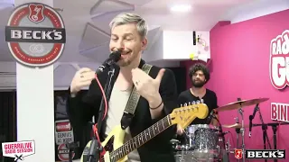 Mai stai un pic cu The Mono Jacks @ Guerrilive Radio Session | #UnlockExperiences cu BECK`S