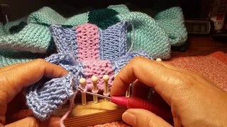 Loom Knitting Joining Stitch