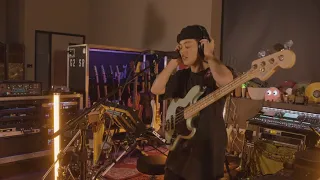 TASH SULTANA - PRETTY LADY (Live at Lonely Lands Studio)