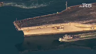 USS Nimitz approaches Bremerton