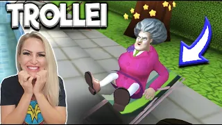 TROLLEI a CADEIRA da PROFESSORA MALVADA SCARY TEACHER e levou UM TOMBO