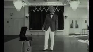 How To Charleston 1920's style - Lesson 1 (Solo Charleston)