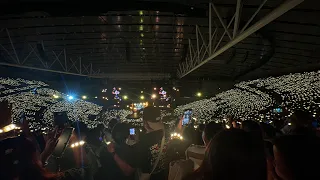 Coldplay - Yellow (Live in Manila - Day 2)