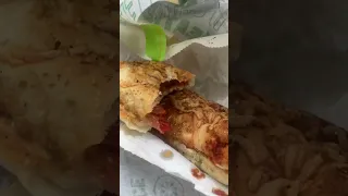 Taste Test The Meatball & Pepperoni Sub #foodreview #subway #theboss #foodtasting