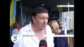 Слухняні депутати Слов'янська. Сюжет