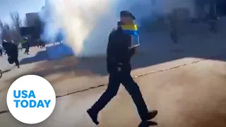 Kherson protests broken up after Russian troops allegedly open fire | USA TODAY