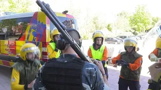 Disparos, explosiones… Te mostramos cómo se forman las enfermeras de SAMUR–Protección Civil