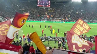 Roma Milan 2-1 Europa League             la squadra sotto la CurvaSud