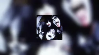 I was made for lovin’ you- Kiss (sped up)