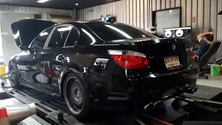 BMW M5 E60 V10 Dyno test: screaming sound