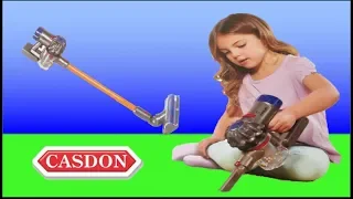 Casdon Toy Dyson CORD FREE vacuum #unboxing