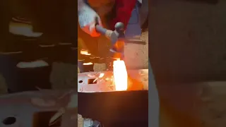 Forging a Damascus hammer