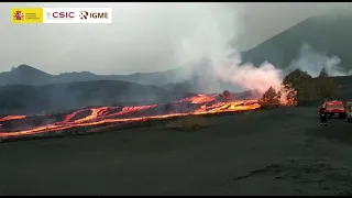 25/11/21 Crónicas a las 17:00 h, espectaculares nuevos centros de emisión Erupción La Palma IGME