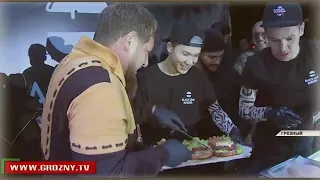 Кадыров и Тимати на официальном открытии Black Star Burger!