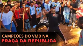 CAPOEIRA PRAÇA DA REPUBLICA - VISITA DOS CAMPEÕES DO VMB