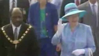 Queen visits South Africa