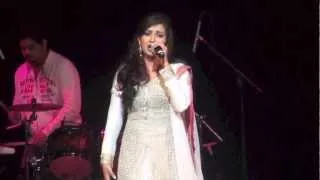 Shreya Ghoshal Live - Snippets 1 HD