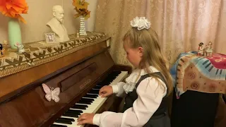 SOFT MOZART Winter Recital 2020-2021 Milana plays Ген.Гладков "Песенка Львёнка и Черепахи"