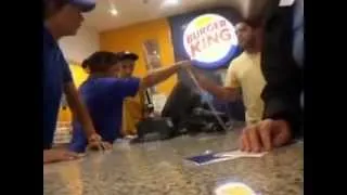 Barraco no Burger King Shopping Tatuape !!!