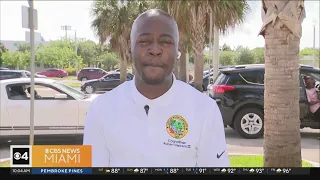 Miami Gardens councilman shares city's hurricane supplies giveaway