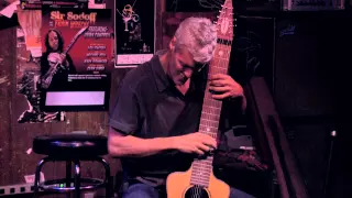 The Acoustic Chapman Stick