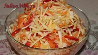 Салат из  капусты,  моркови  и  болгарского  перца. Очень вкусный!