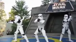 Darth Vader and the galactic empire Stormtrooper's dancing Michael jackson's 'Beat It'