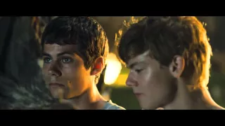 Thomas & Newt Almost Kiss- The Maze Runner