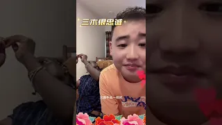 直播间回忆起初次和三木认识的场景 数次哽咽 非洲马赛人