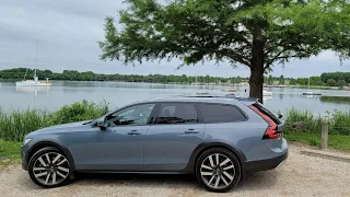 2021 Volvo V90 Cross Country / Review