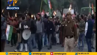 Unnao Case | Delhi Candlelight March Turns Violent | Clashs Between Police & Protesters