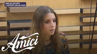 Amici 22 - Angelina racconta il rapporto con suo padre