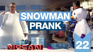 SNOWMAN PRANK | Man City Advent Calendar 2015 | Day 22