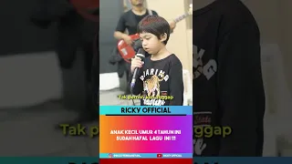 KEREN!!! ANAK KECIL UMUR 4 TAHUN SUDAH HAFAL LAGU BADUT !!!