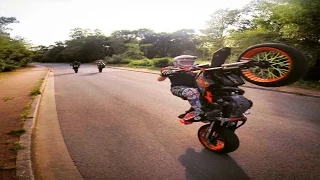 Summer Supermoto Fun & Stunts