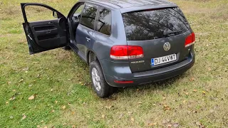 Touareg cu doua roti un aer, nu pleacă de pe loc.  4x4 mod automat.